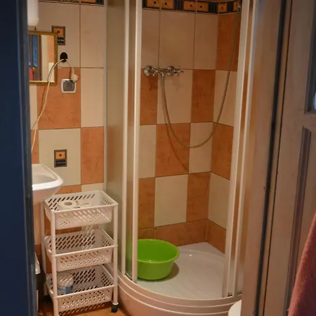 Nad Jeziorem Olow アパート